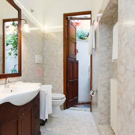 Apartment Spanish Steps White Studio